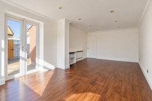 Lounge- click for photo gallery